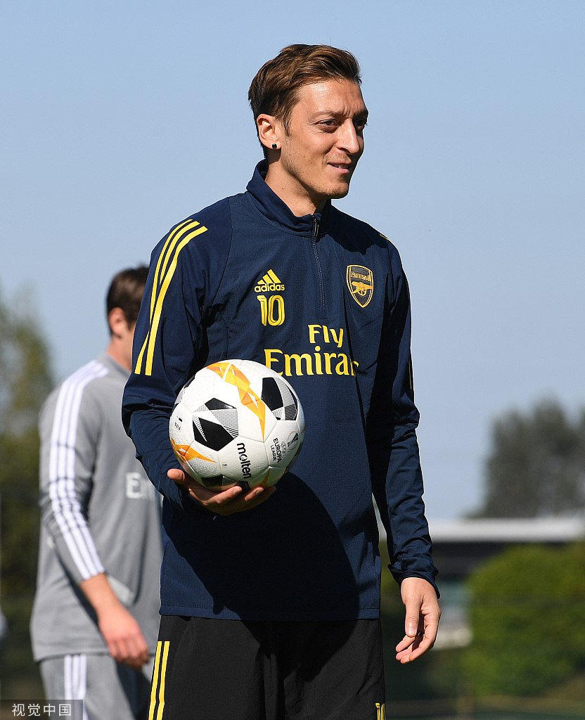 九游平台-包含里尔复出首秀备战国王杯本菲卡围绕社区盾临场应变，阿森纳国际比赛日调整名单看傻球迷的词条