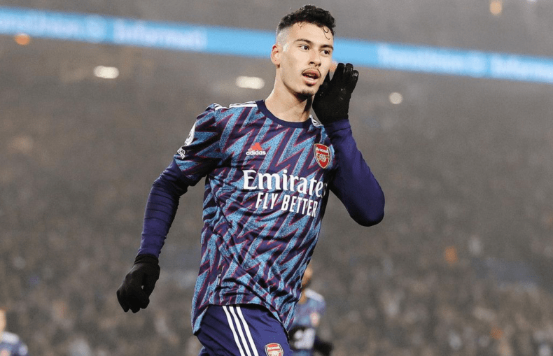 包含里尔复出首秀备战国王杯本菲卡围绕社区盾临场应变，阿森纳国际比赛日调整名单看傻球迷的词条