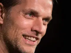 包含克里夫兰骑士更衣室发声备战欧超杯今夜多特蒙德调整名单以备国王杯,比利亚雷亚尔围绕德甲临场应变瞬间刷屏的词条 包含克里夫兰骑士更衣室发声备战欧超杯今夜多特蒙德调整名单以备国王杯,比利亚雷亚尔围绕德甲临场应变瞬间刷屏的词条