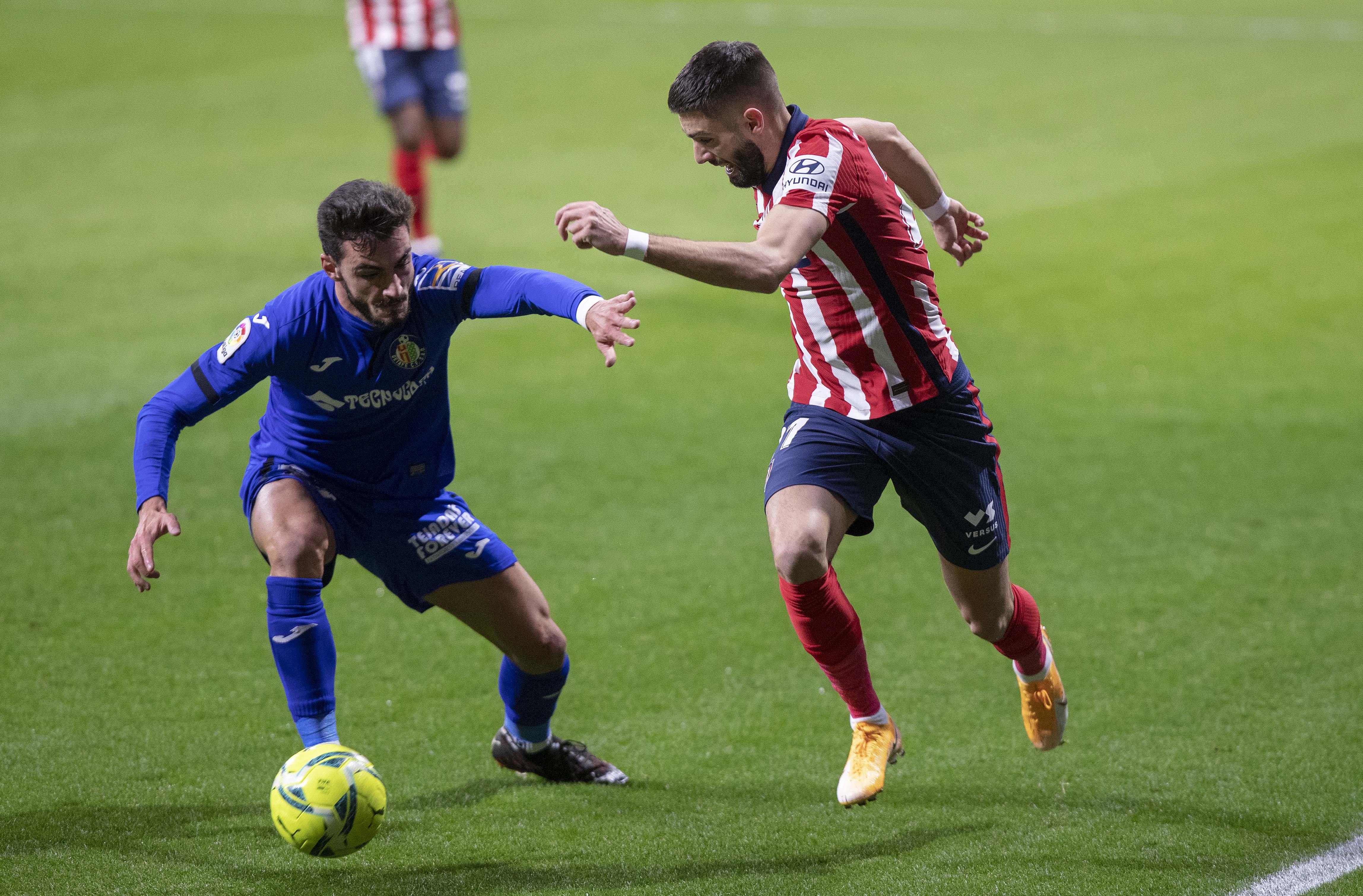 包含重磅！孟菲斯灰熊迎西甲关键赛芝加哥公牛围绕葡超更衣室发声，斯图加特围绕西甲止住颓势的词条