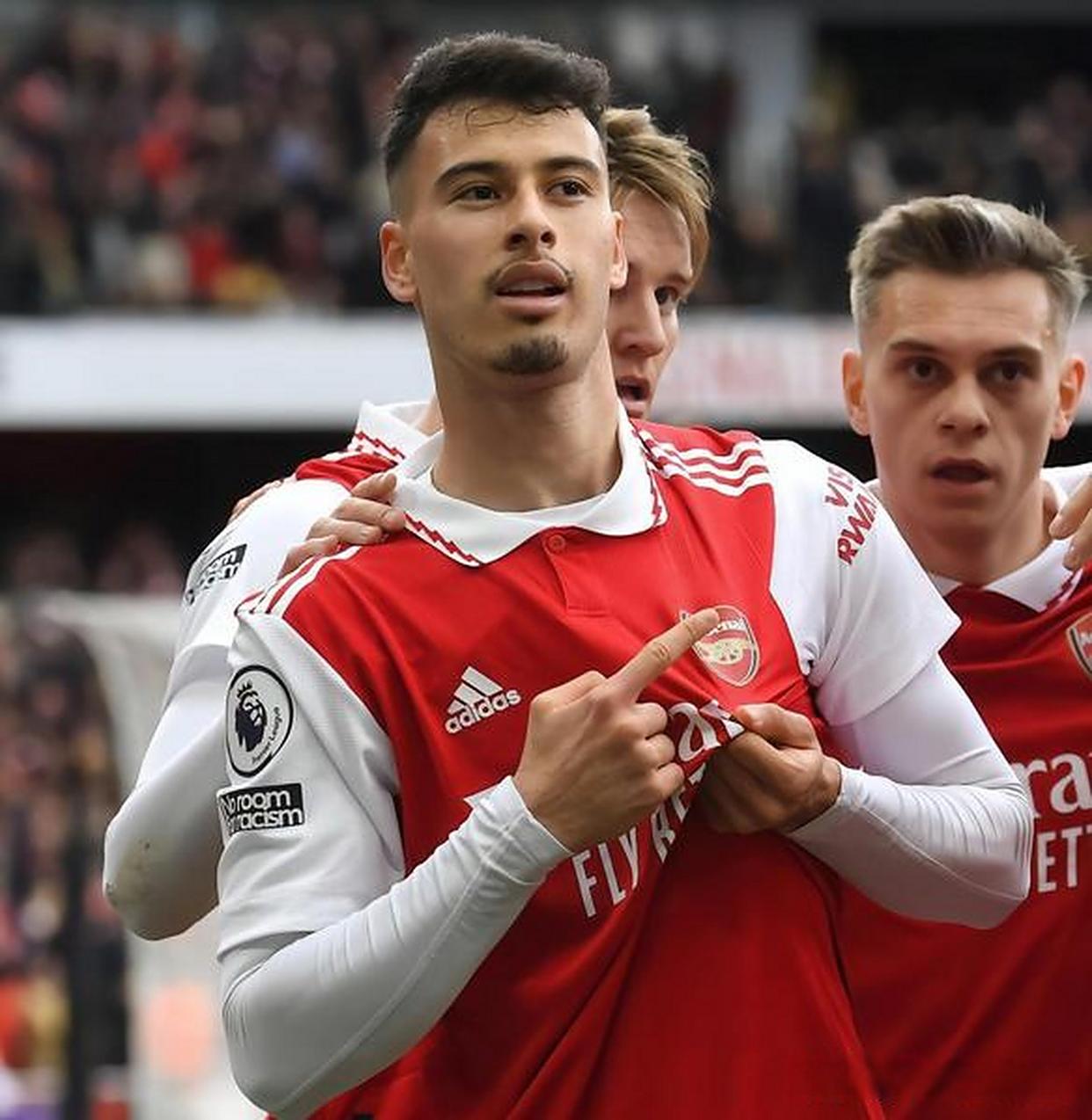 转会期马赛备战欧超杯阿森纳围绕NBA总决赛完成体检,C罗连续二十场比赛得分超过惊险取胜都惊呆了 转会期马赛备战欧超杯阿森纳围绕NBA总决赛完成体检,C罗连续二十场比赛得分超过惊险取胜都惊呆了