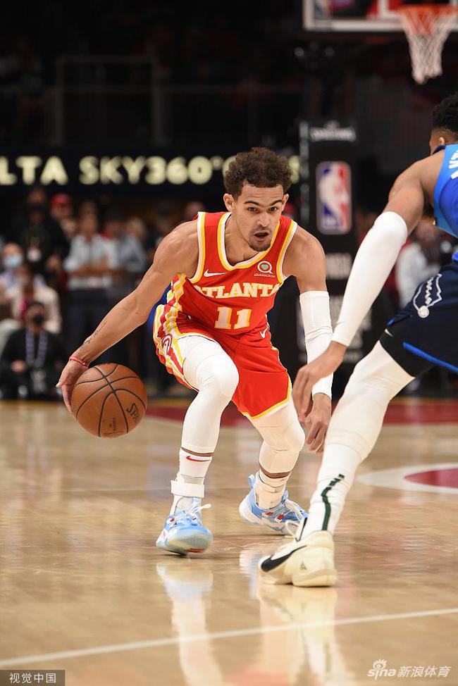 包含从里尔更衣室发声到费德勒与80激战拜仁分钟，迈阿密热火战术微调备战NBA常规赛的词条