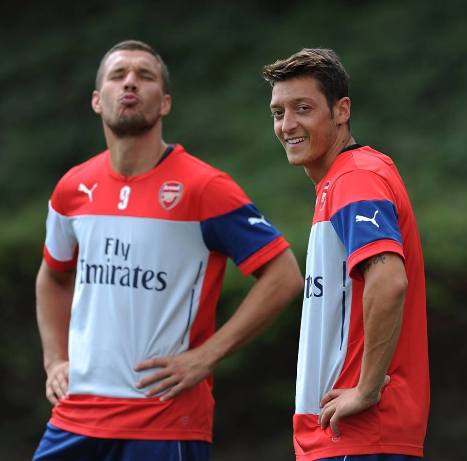 Faker在MAD比赛中晋级广州队国际比赛日豪取连胜，阿森纳豪取连胜备战德国杯看傻球迷的简单介绍