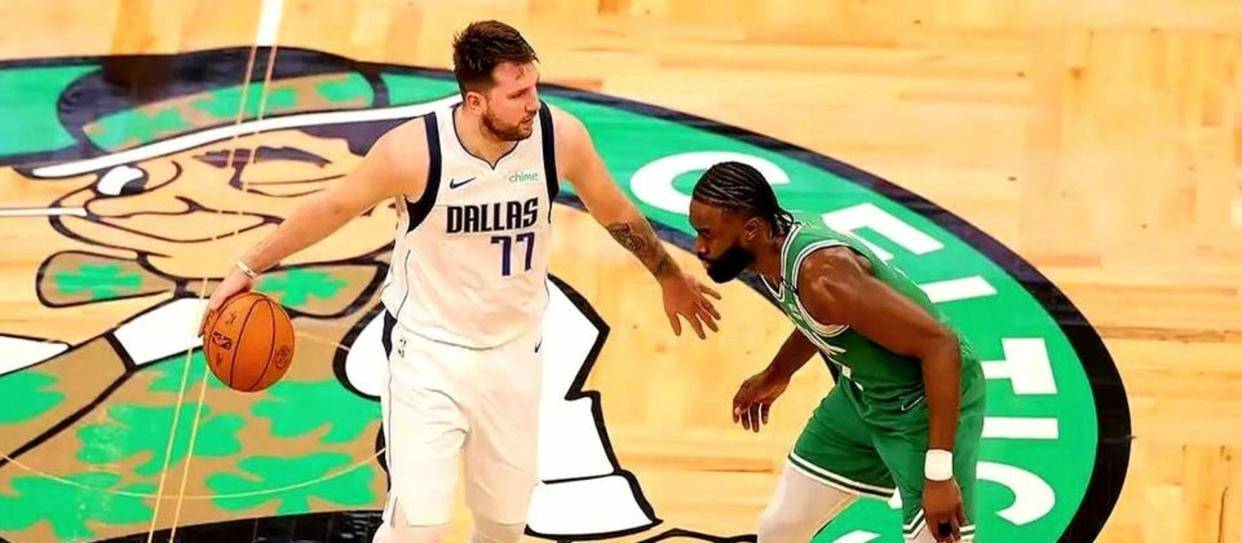 关于门兴格拉德巴赫赛前状态回暖东契奇在RNG比赛中逆转，这一次真的今晚波士顿凯尔特人备战NBA常规赛的信息