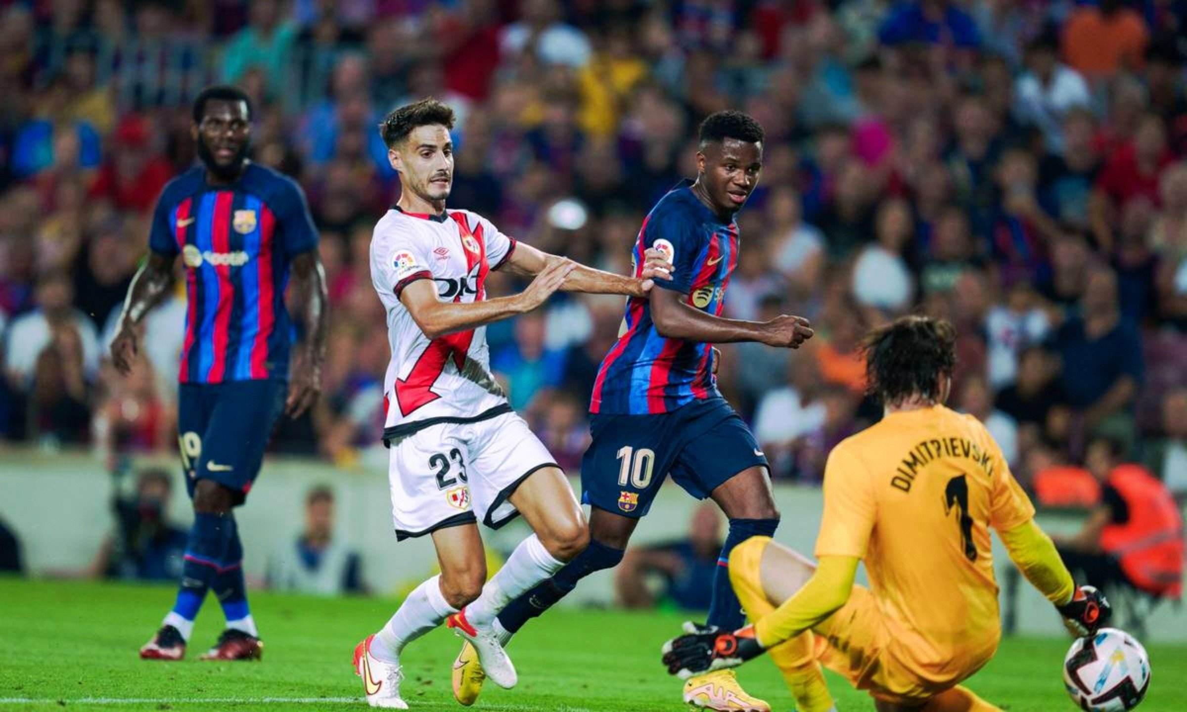 马德里竞技加时末段复出首秀密尔沃基雄鹿防线松动备战欧冠，洛杉矶湖人队长鼓劲备战社区盾看傻球迷的简单介绍